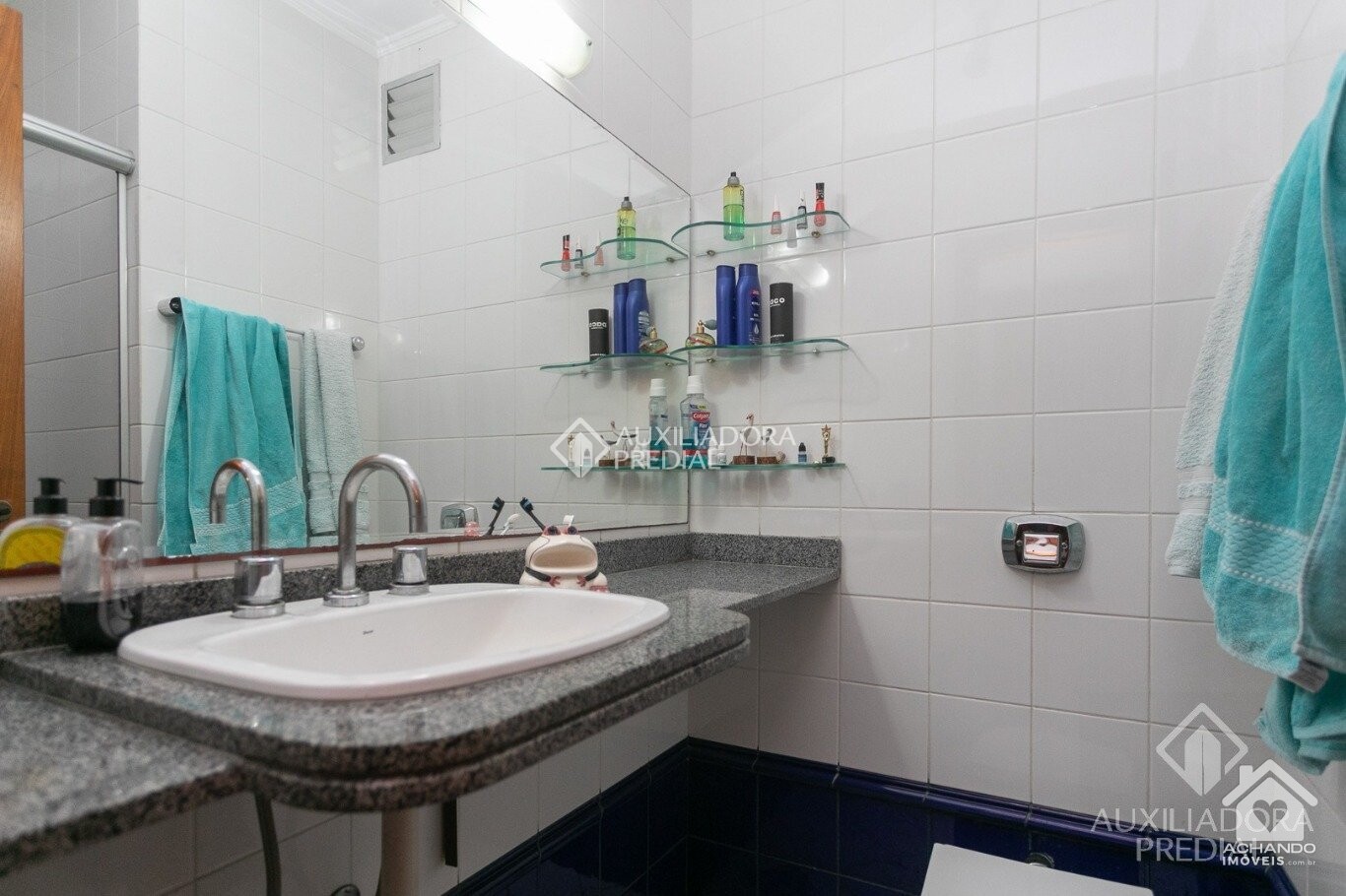 Cobertura de 3 quartos e 2 vagas de garagem no bairro Petrópolis - Porto Alegre